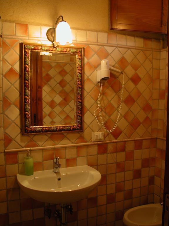 La Vecchia Corte ซานจีมิญญาโน ห้อง รูปภาพ