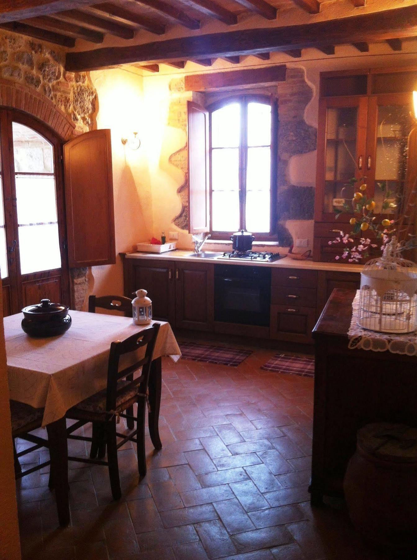 La Vecchia Corte ซานจีมิญญาโน ภายนอก รูปภาพ