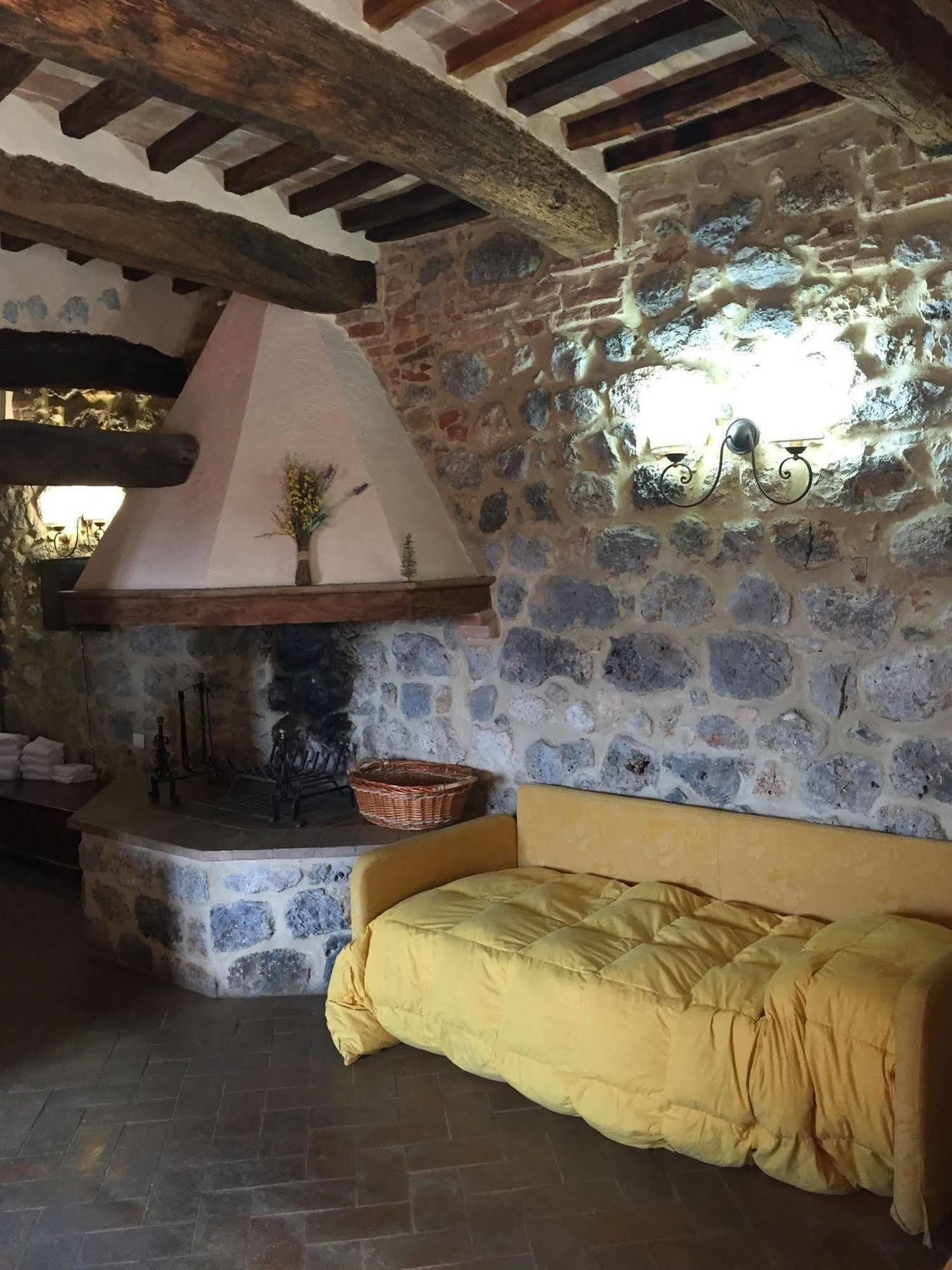 La Vecchia Corte ซานจีมิญญาโน ภายนอก รูปภาพ